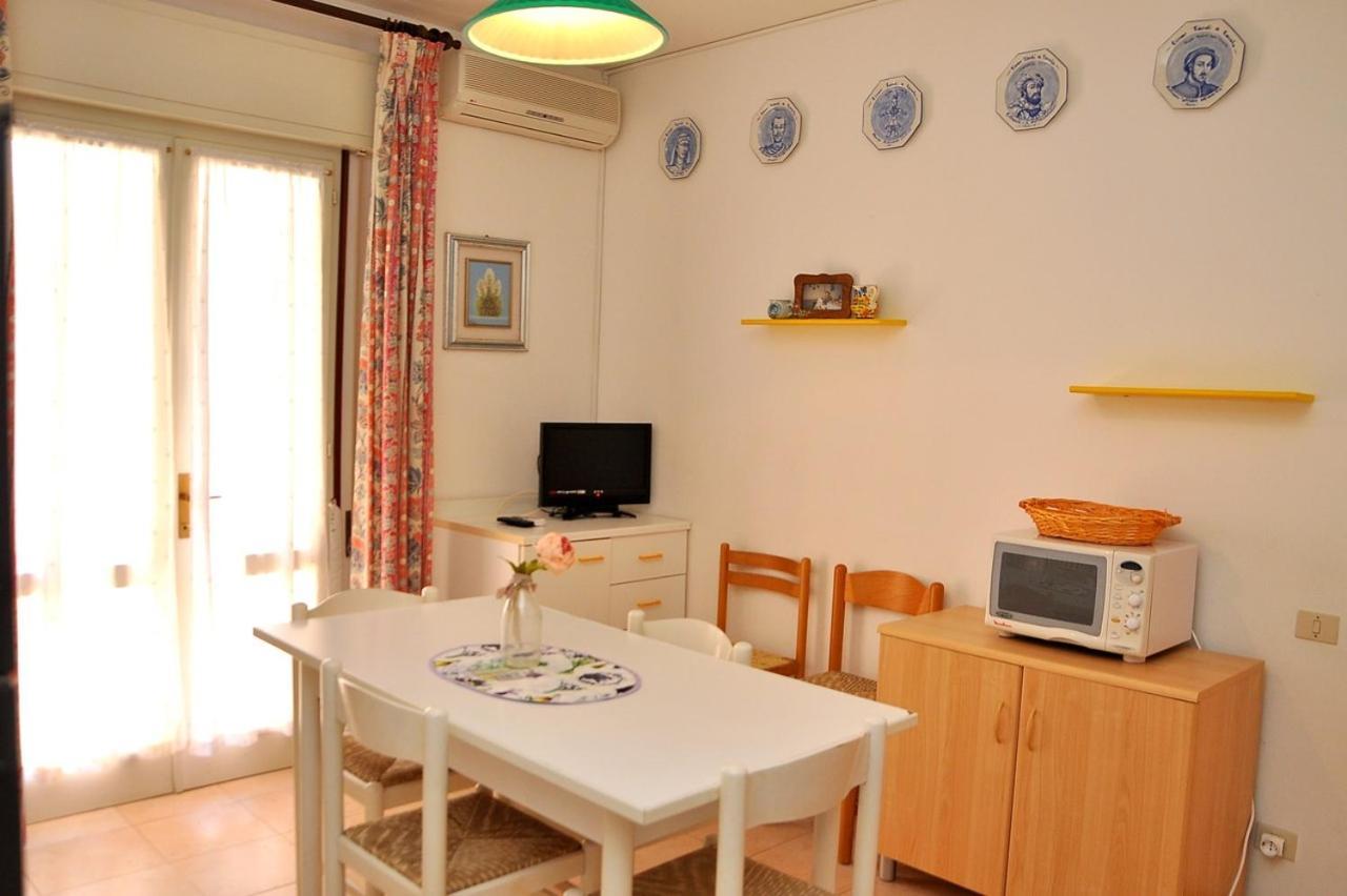 Nice Two-Bedroom Apartment 150M From The Beach Bibione Exterior photo